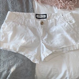 Abercrombie kids white shorts